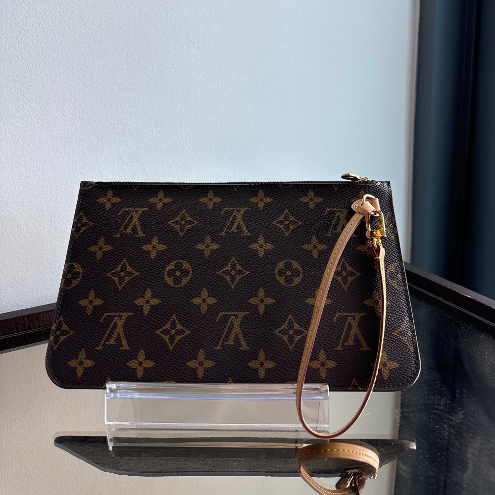 Louis Vuitton Monogram Neverfull Pochette MM/GM